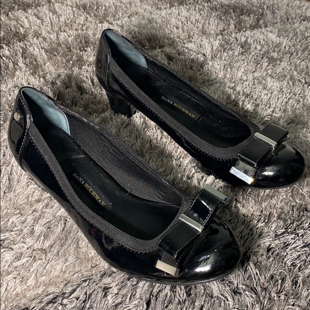 Dana Buchman Flats